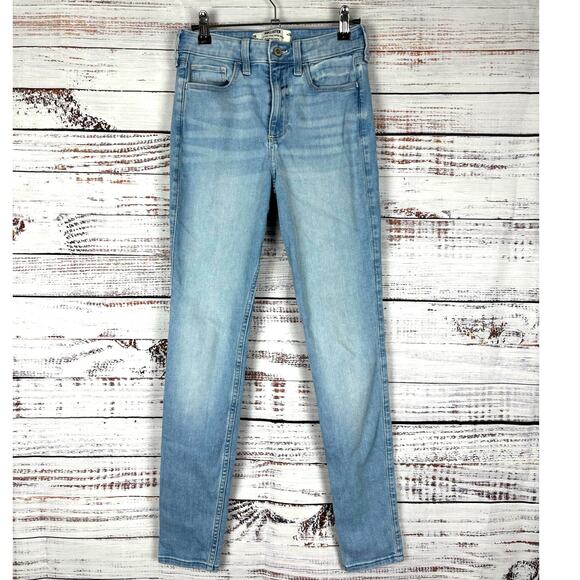Hollister jeans size 2 stretch soft Curvy High Rise Super Skinny ankle Jean - Picture 2 of 6